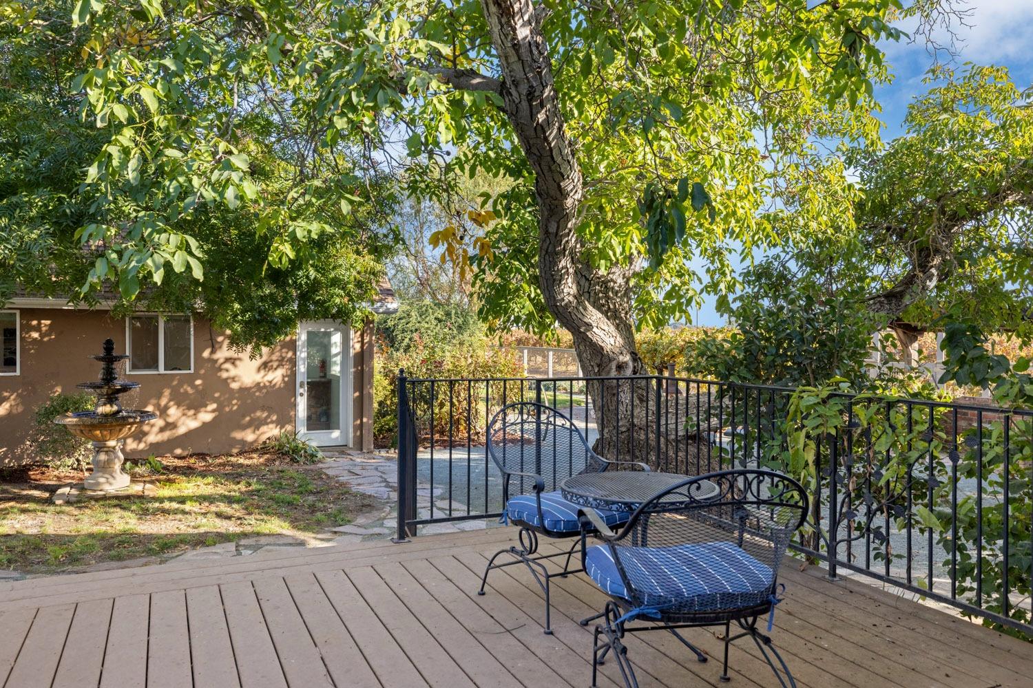 Detail Gallery Image 30 of 53 For 5430 E Kettleman Ln, Lodi,  CA 95240 - 3 Beds | 2/1 Baths