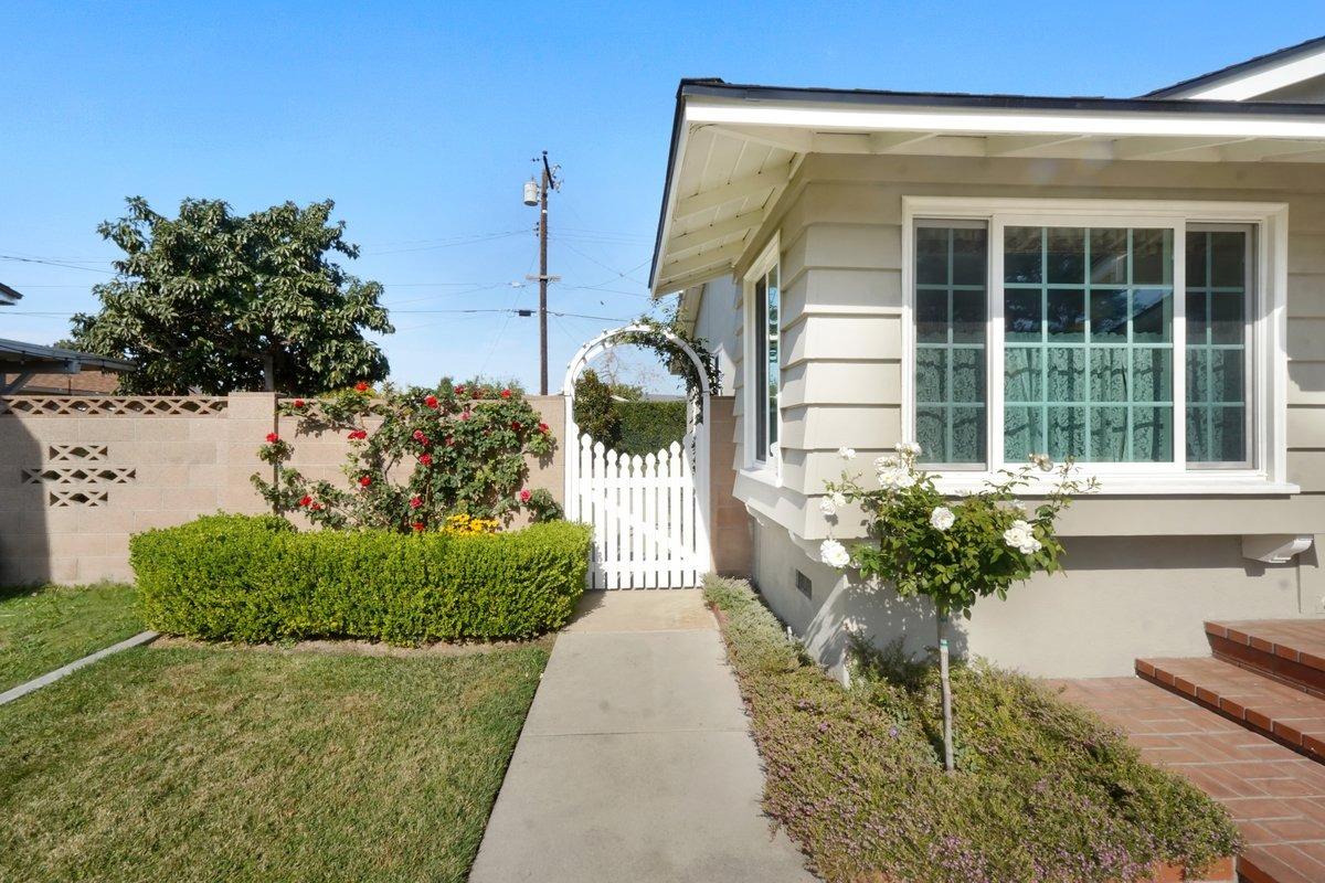El Veloz, Buena Park, California image 3