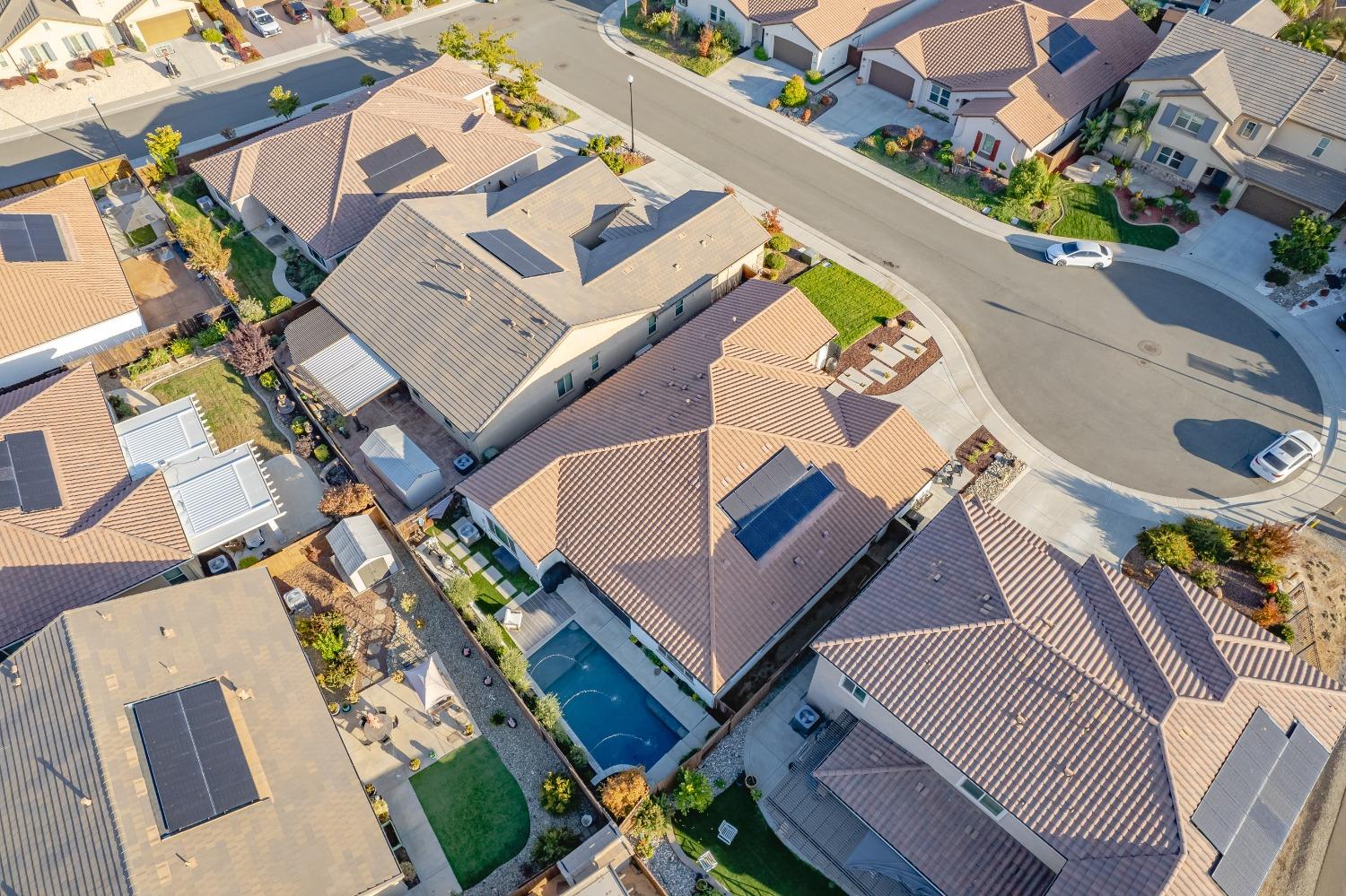 Detail Gallery Image 6 of 43 For 216 Valentino Ct, Roseville,  CA 95747 - 4 Beds | 3/1 Baths