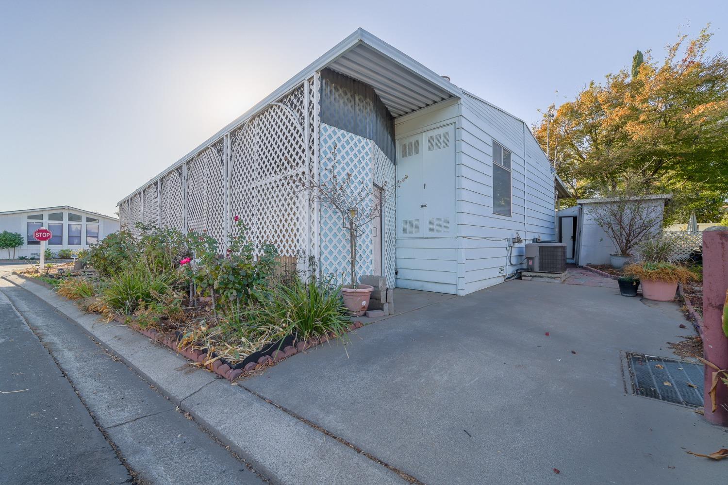 Detail Gallery Image 3 of 29 For 2621 Prescott Rd 103, Modesto,  CA 95350 - 2 Beds | 2 Baths