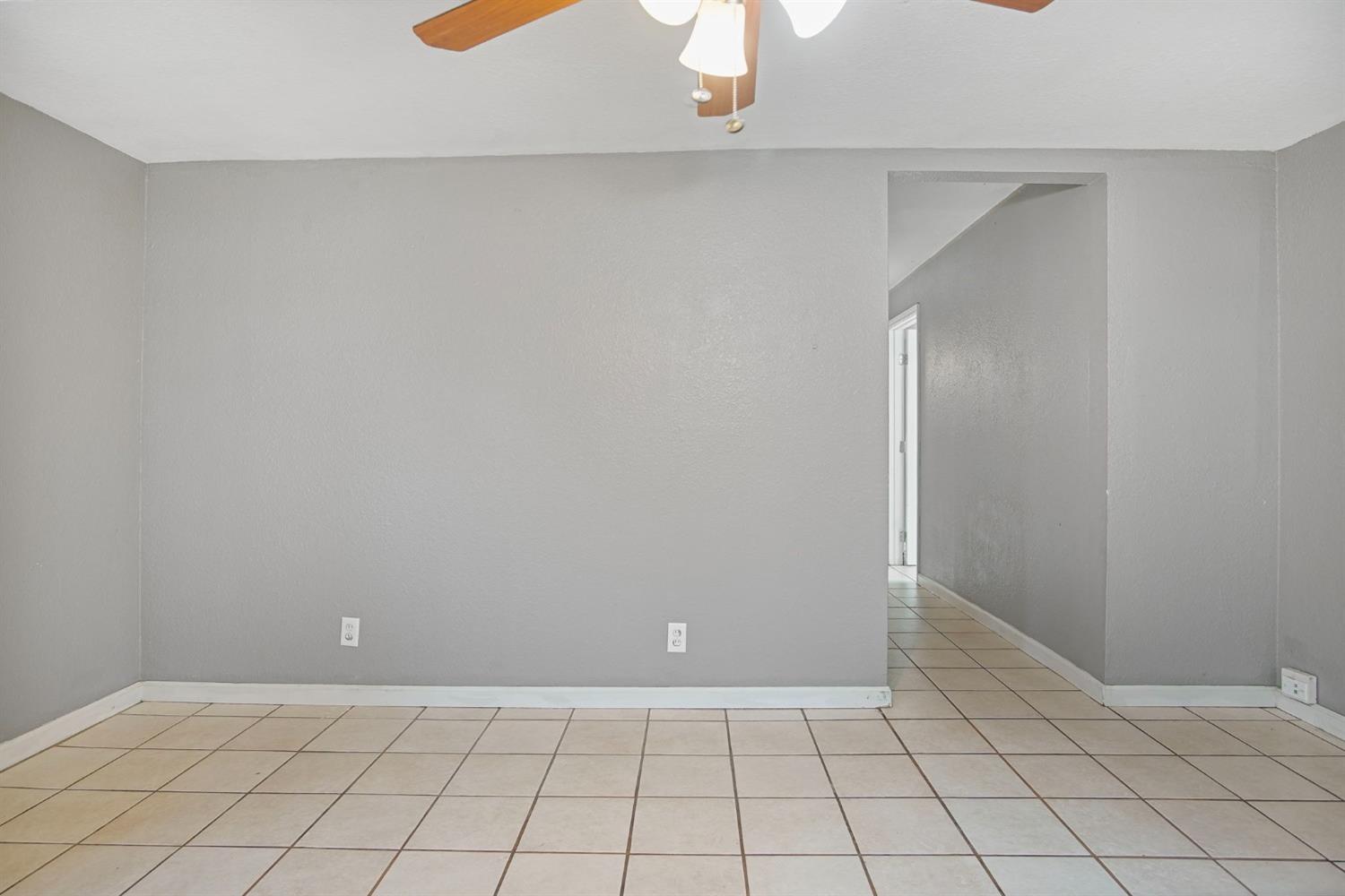 Detail Gallery Image 5 of 15 For 5325 Clark St, Keyes,  CA 95328 - 3 Beds | 1 Baths