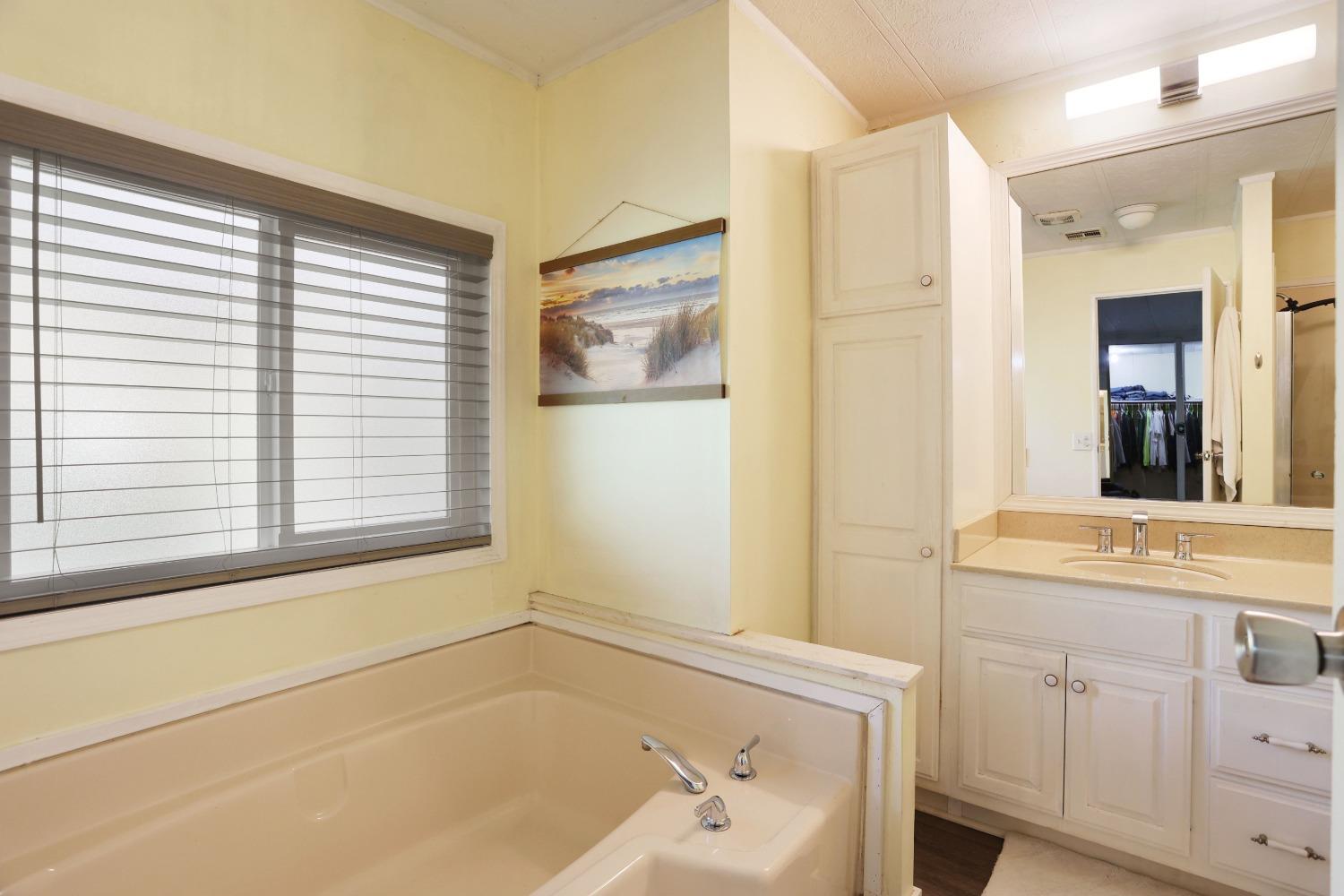 Detail Gallery Image 32 of 54 For 19 Summersky Way, Lodi,  CA 95242 - 2 Beds | 2 Baths