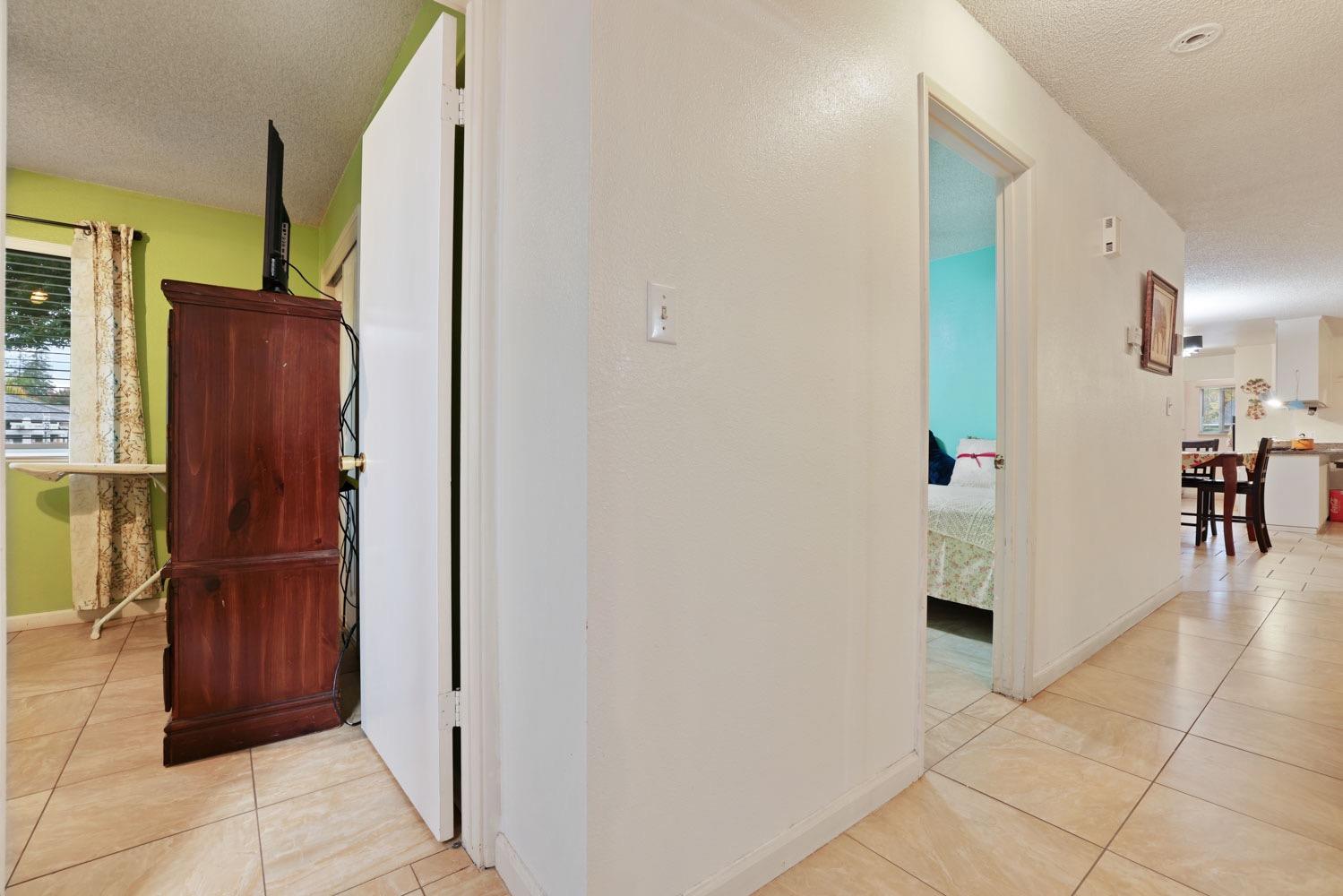 Detail Gallery Image 17 of 33 For 1201 Sonoma Ave, Modesto,  CA 95355 - 3 Beds | 2 Baths