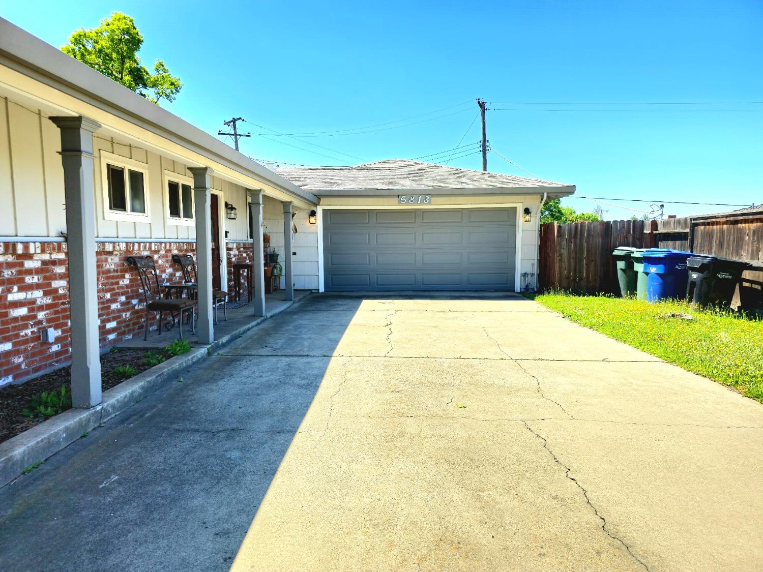 Detail Gallery Image 6 of 29 For 5813 Eastridge Dr, Sacramento,  CA 95842 - 4 Beds | 2 Baths