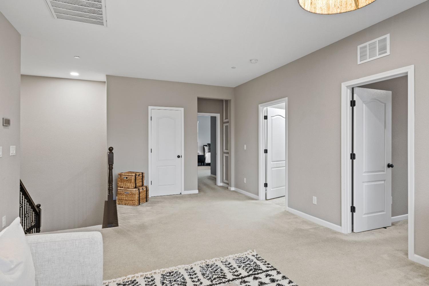 Detail Gallery Image 20 of 40 For 409 Holbrook Ct, Roseville,  CA 95747 - 4 Beds | 3/1 Baths