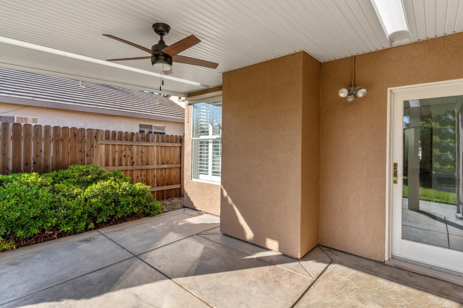 Detail Gallery Image 26 of 26 For 9433 Canmoor Cir, Elk Grove,  CA 95758 - 3 Beds | 2 Baths