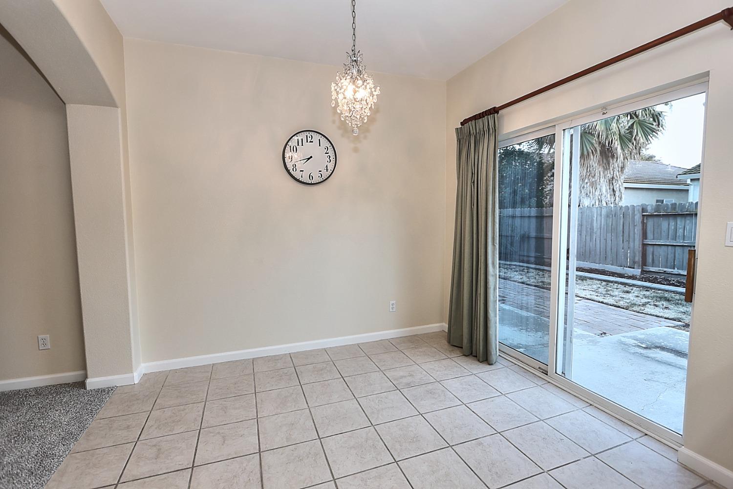 Detail Gallery Image 18 of 49 For 171 Arnold Gamble Cir, Sacramento,  CA 95835 - 3 Beds | 2 Baths