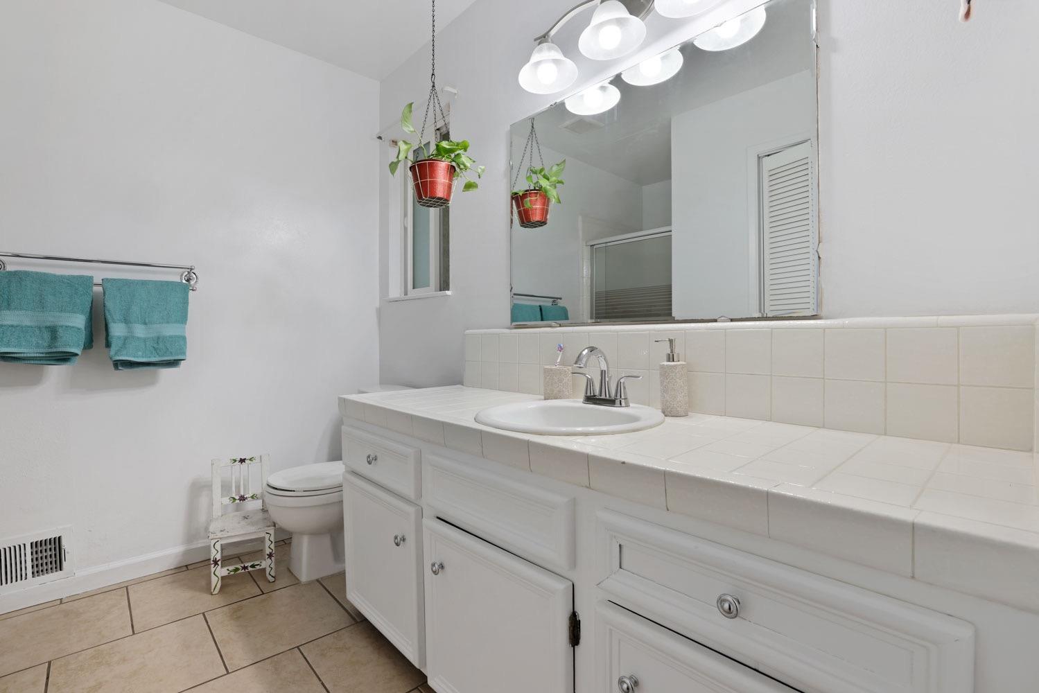 Detail Gallery Image 27 of 33 For 1201 Sonoma Ave, Modesto,  CA 95355 - 3 Beds | 2 Baths