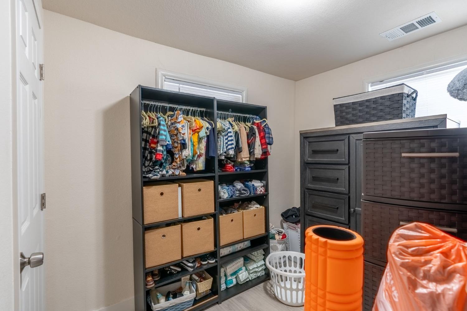 Detail Gallery Image 11 of 16 For 2364 E Harding Way, Stockton,  CA 95205 - 2 Beds | 1 Baths