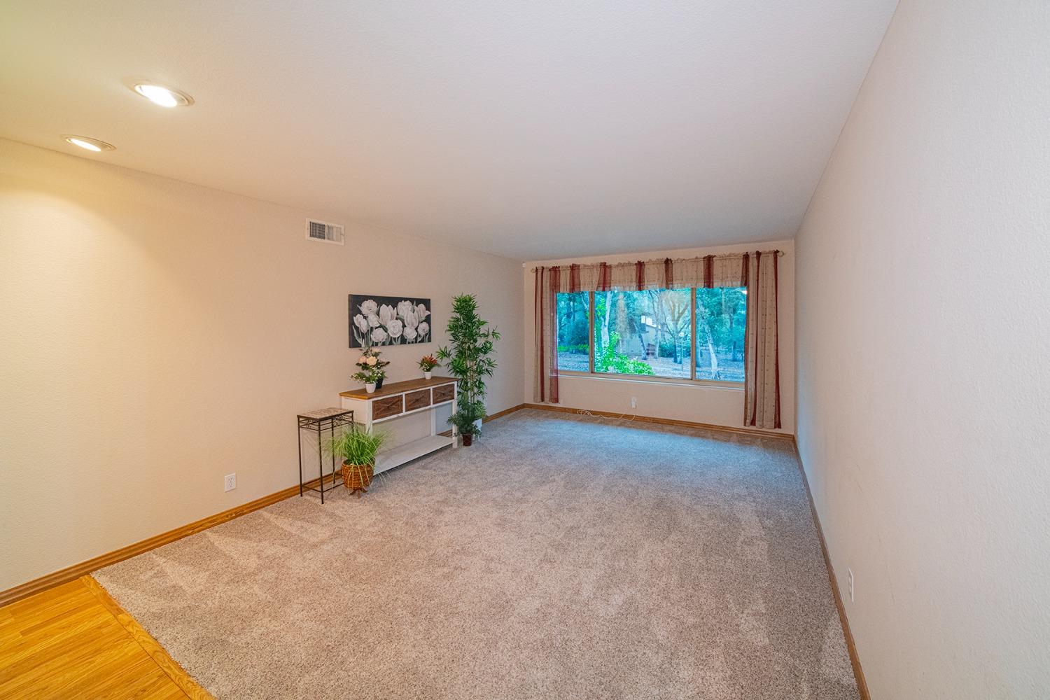 Detail Gallery Image 16 of 38 For 6903 Monticello Ct, Citrus Heights,  CA 95621 - 3 Beds | 2 Baths