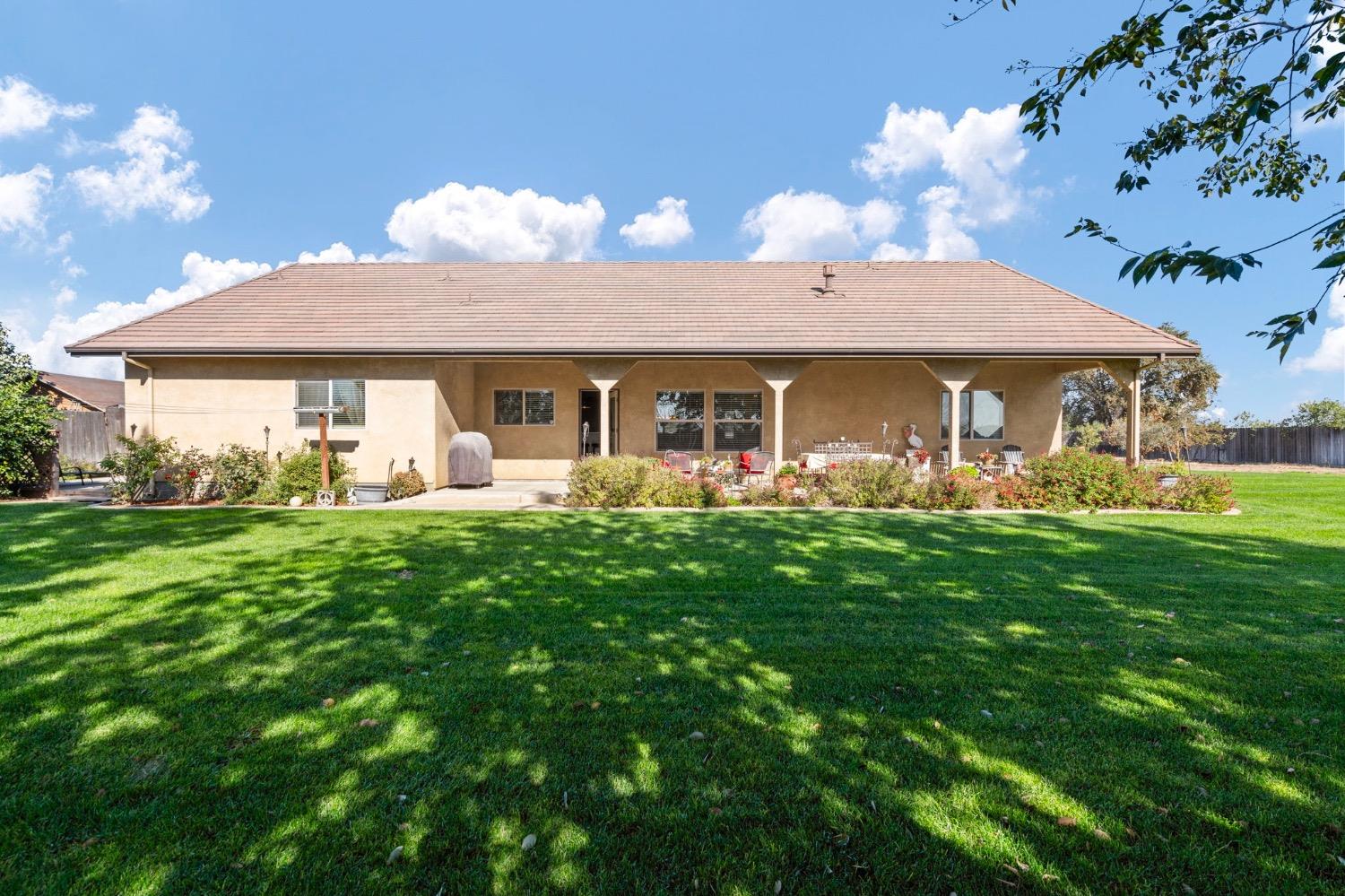 Detail Gallery Image 44 of 66 For 12373 N Lower Sacramento Rd, Lodi,  CA 95242 - 3 Beds | 2/1 Baths