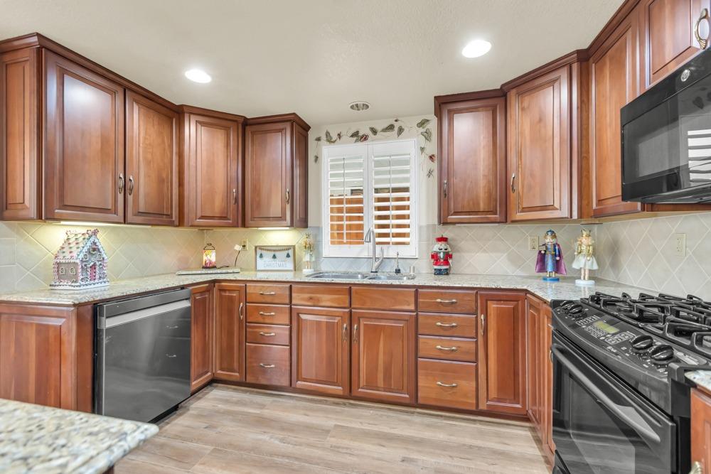 Detail Gallery Image 26 of 64 For 1711 Camphor Way, Lodi,  CA 95242 - 4 Beds | 2/1 Baths