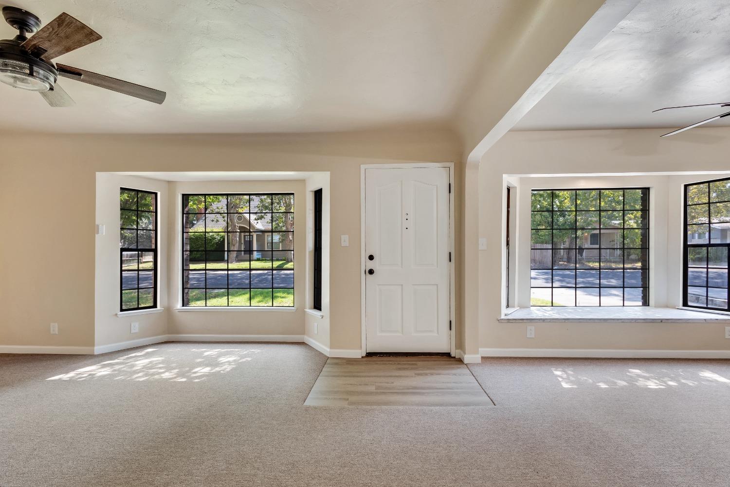 Detail Gallery Image 4 of 28 For 110 Franklin St, Roseville,  CA 95678 - 3 Beds | 1 Baths