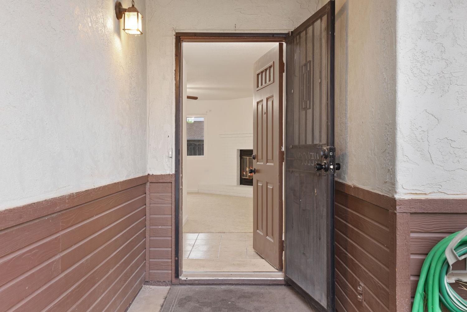 Detail Gallery Image 5 of 36 For 5317 Pradera Dr, Salida,  CA 95368 - 3 Beds | 2 Baths