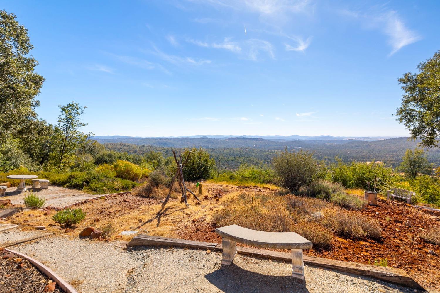 Detail Gallery Image 68 of 80 For 14799 Big Hill Road, Sonora,  CA 95370 - 4 Beds | 3 Baths