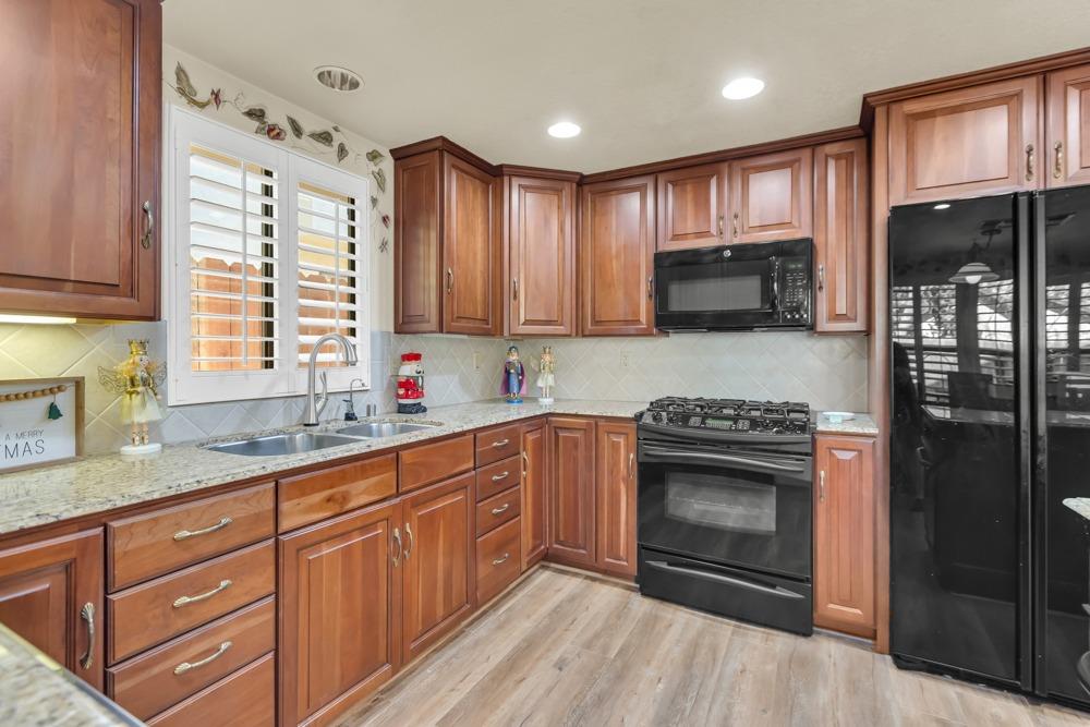 Detail Gallery Image 24 of 64 For 1711 Camphor Way, Lodi,  CA 95242 - 4 Beds | 2/1 Baths