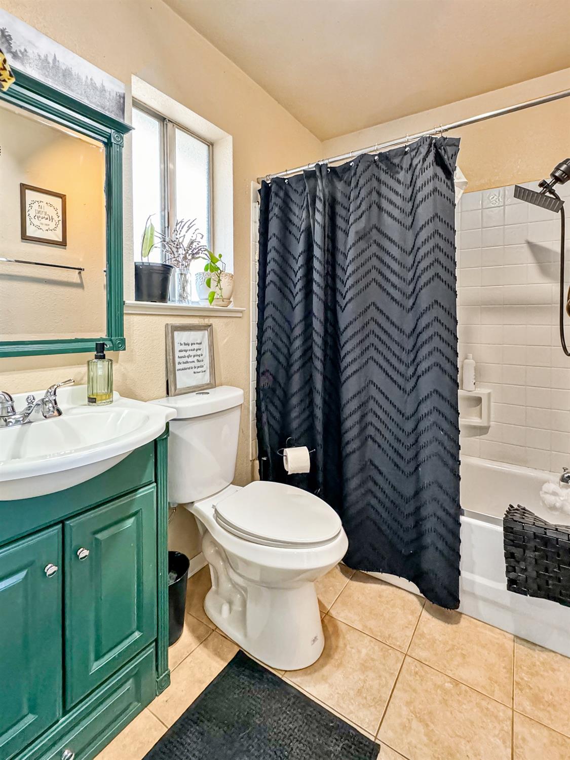 Detail Gallery Image 20 of 26 For 3503 Royce Ct, Rescue,  CA 95672 - 3 Beds | 2 Baths