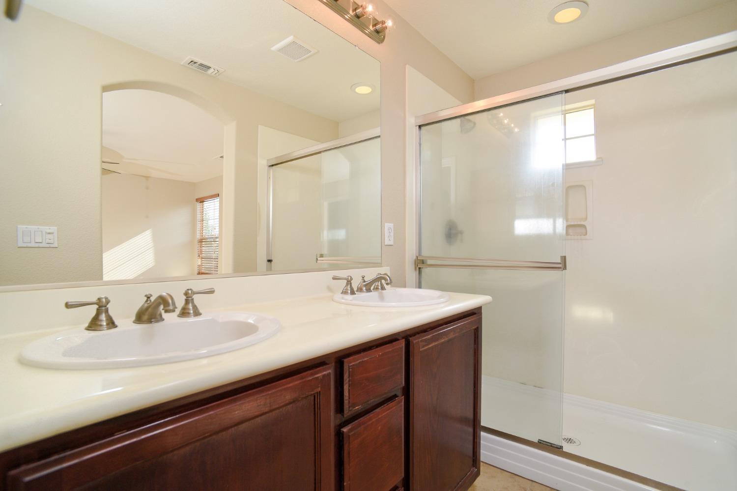 Detail Gallery Image 16 of 22 For 5301 E Commerce Way #46104,  Sacramento,  CA 95835 - 2 Beds | 2/1 Baths