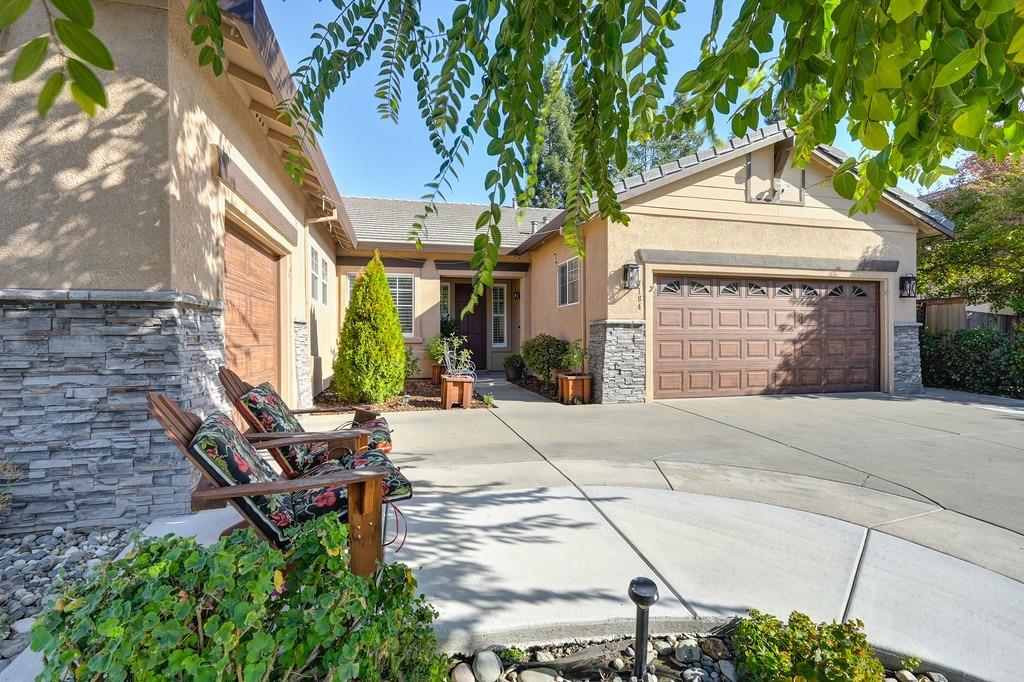 Detail Gallery Image 4 of 87 For 7184 Ludlow Dr, Roseville,  CA 95747 - 4 Beds | 2/1 Baths