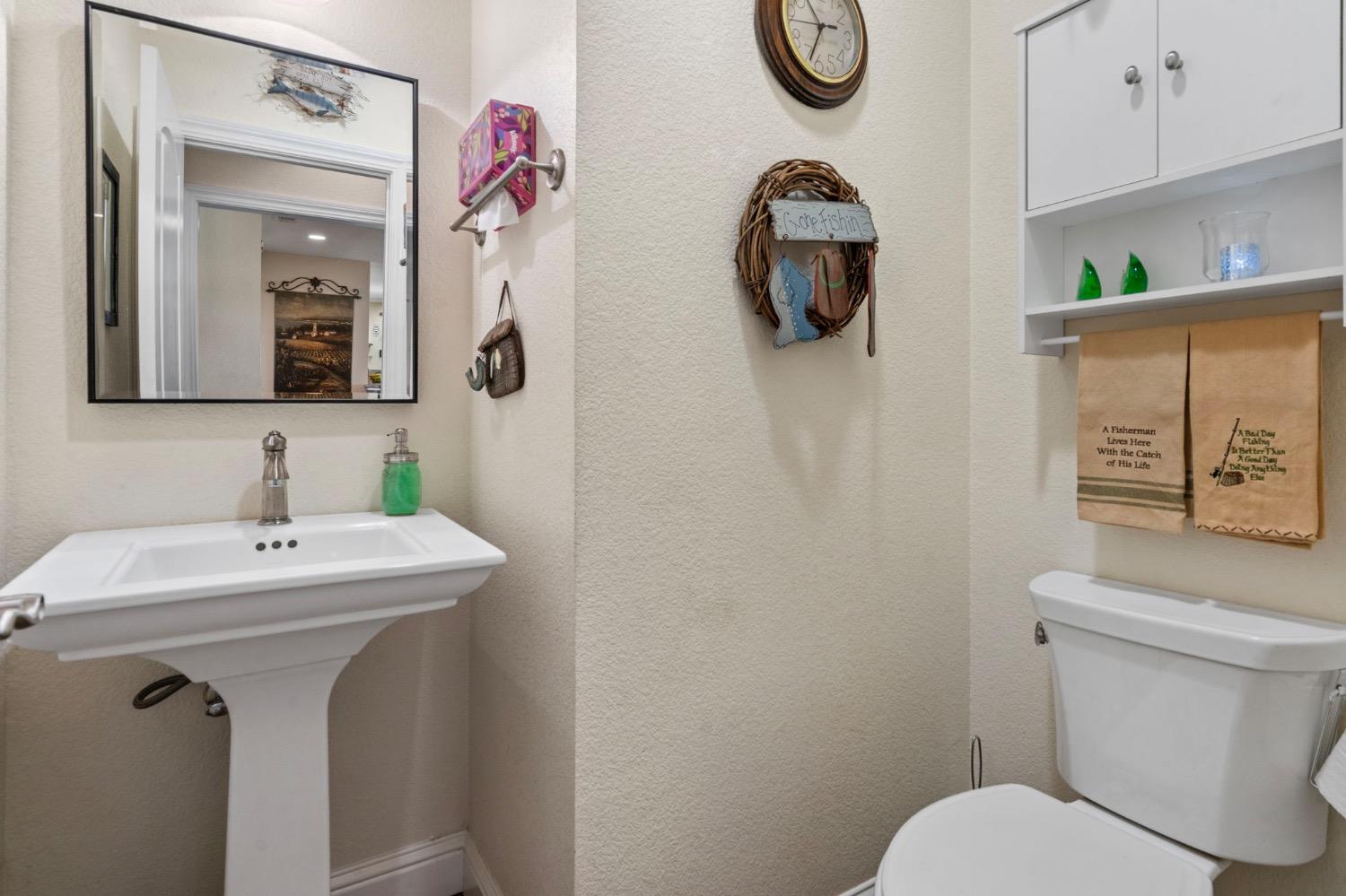 Detail Gallery Image 37 of 66 For 12373 N Lower Sacramento Rd, Lodi,  CA 95242 - 3 Beds | 2/1 Baths