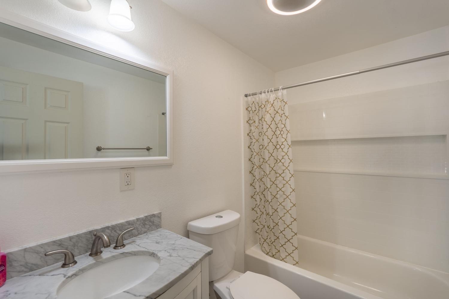 Detail Gallery Image 12 of 22 For 5236 8th St St, Keyes,  CA 95328 - 2 Beds | 2 Baths