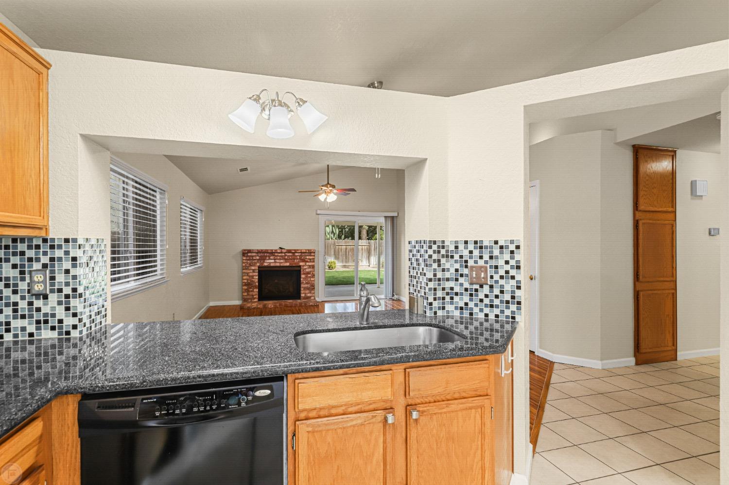 Detail Gallery Image 21 of 40 For 4813 Gregerson Ct, Salida,  CA 95368 - 3 Beds | 2 Baths