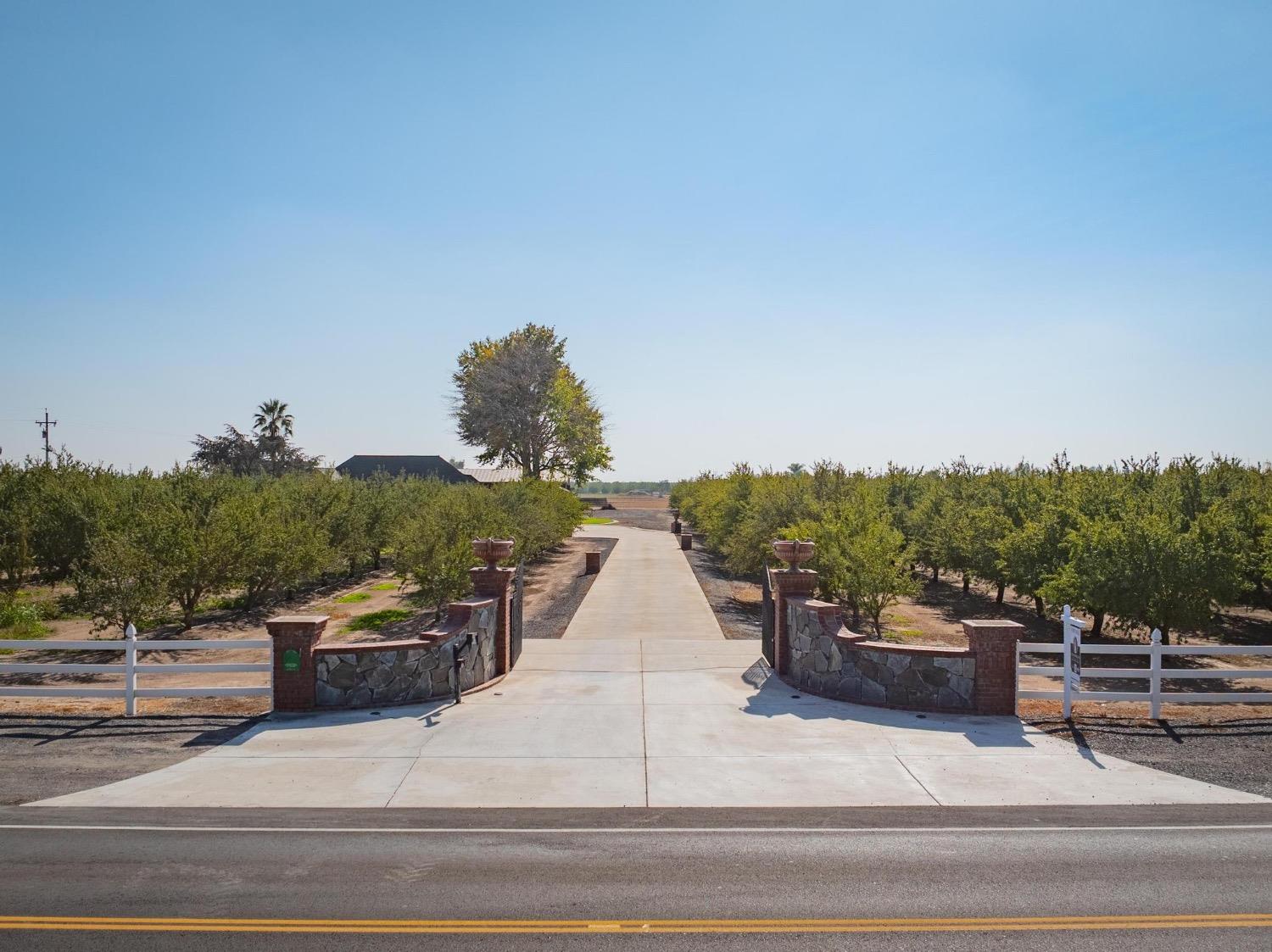 Detail Gallery Image 7 of 67 For 30324 E Lone Tree Rd, Oakdale,  CA 95361 - 3 Beds | 2/1 Baths