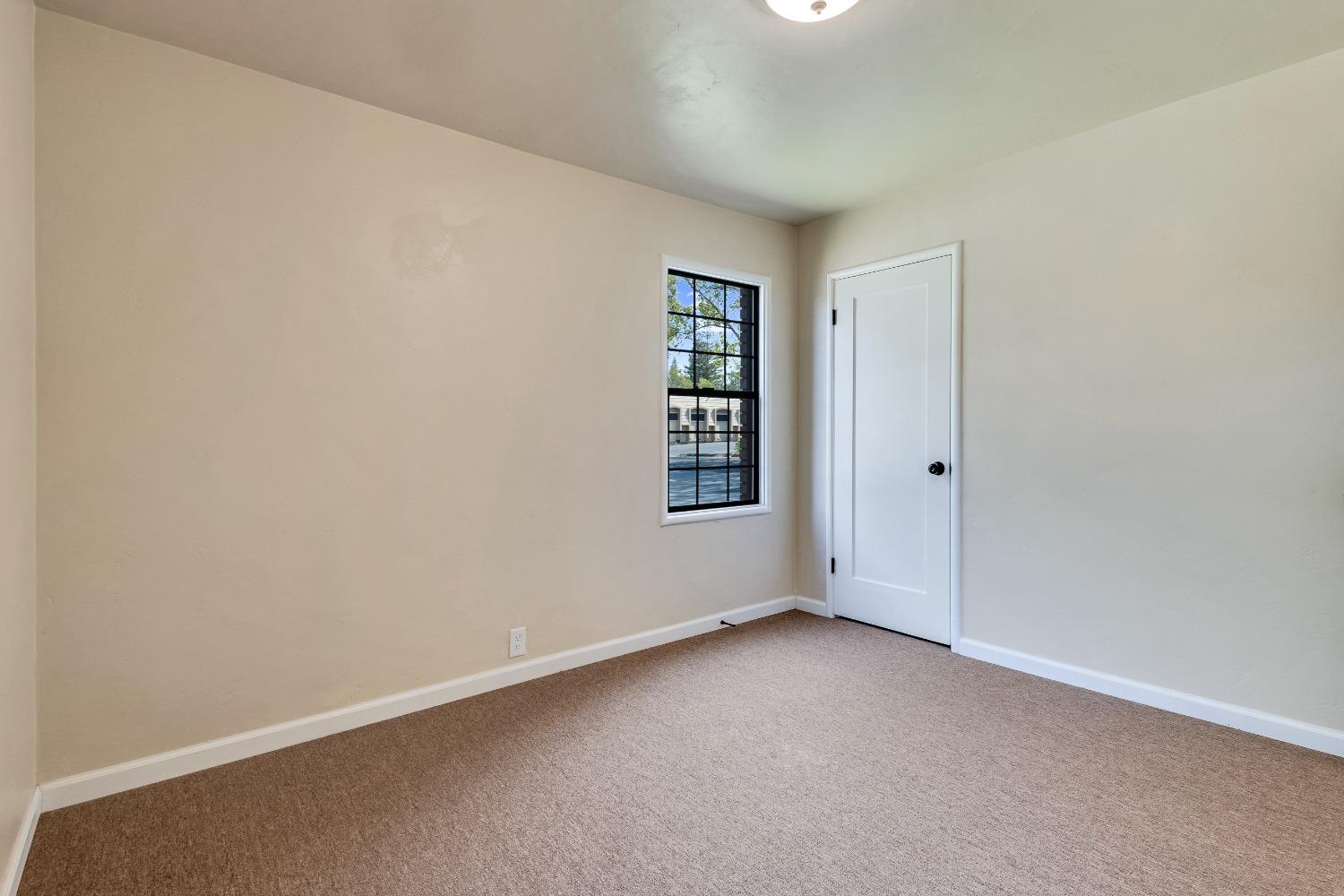 Detail Gallery Image 17 of 28 For 110 Franklin St, Roseville,  CA 95678 - 3 Beds | 1 Baths