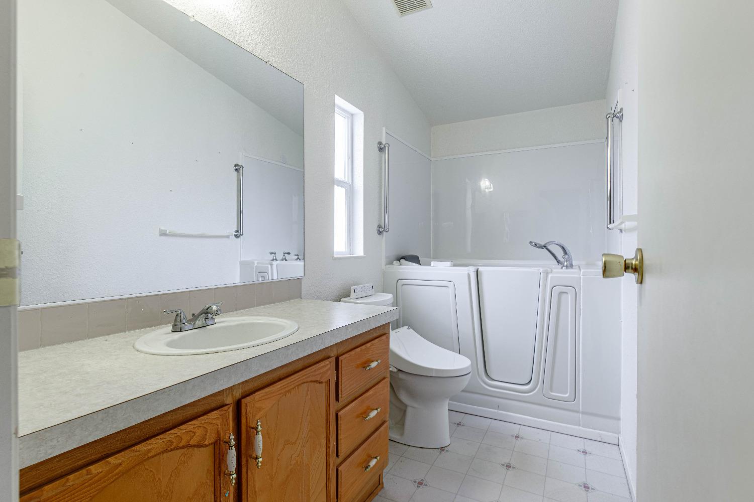 Detail Gallery Image 25 of 31 For 3905 Moana Way 33, Modesto,  CA 95355 - 3 Beds | 2 Baths