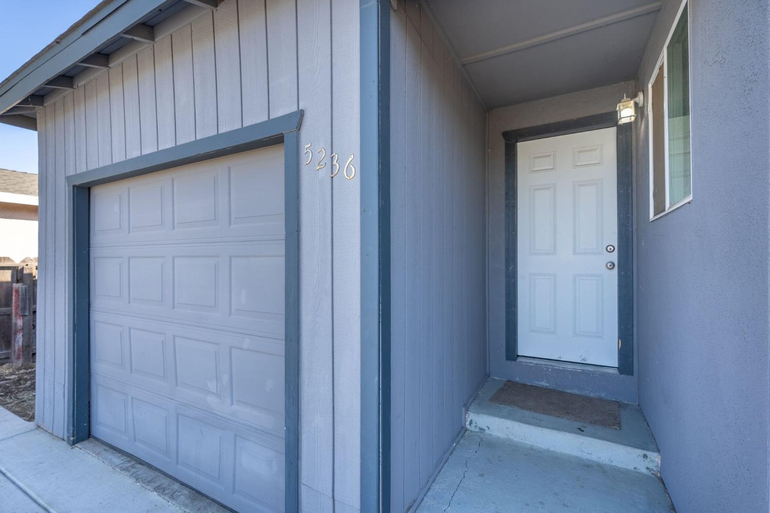 Detail Gallery Image 4 of 22 For 5236 8th St St, Keyes,  CA 95328 - 2 Beds | 2 Baths