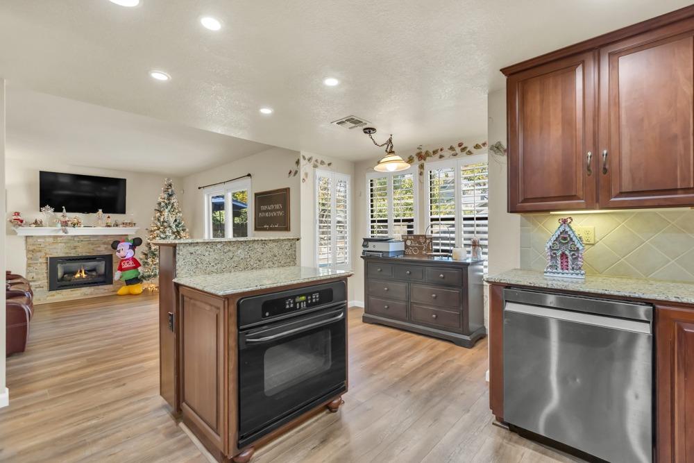 Detail Gallery Image 25 of 64 For 1711 Camphor Way, Lodi,  CA 95242 - 4 Beds | 2/1 Baths