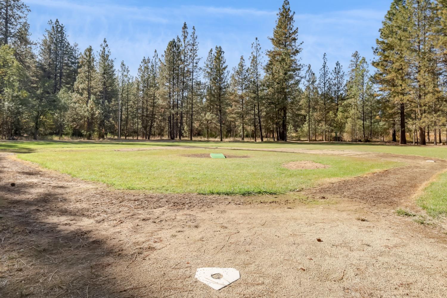 Detail Gallery Image 64 of 95 For 14710 Bradbury Pl, Grass Valley,  CA 95949 - 3 Beds | 2/1 Baths