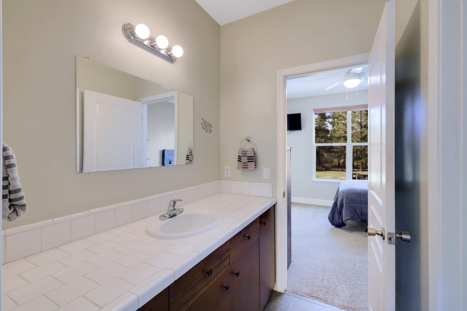 Detail Gallery Image 34 of 95 For 14710 Bradbury Pl, Grass Valley,  CA 95949 - 3 Beds | 2/1 Baths