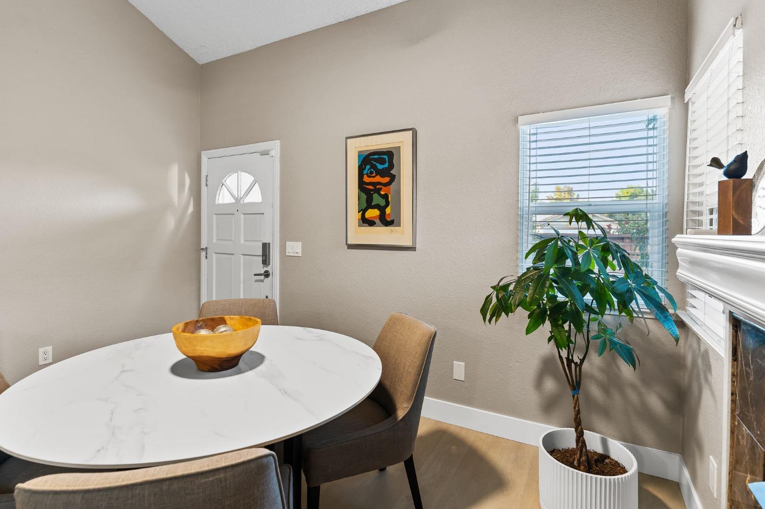 Detail Gallery Image 12 of 64 For 4927 Perceptive Way, Sacramento,  CA 95842 - 3 Beds | 2 Baths