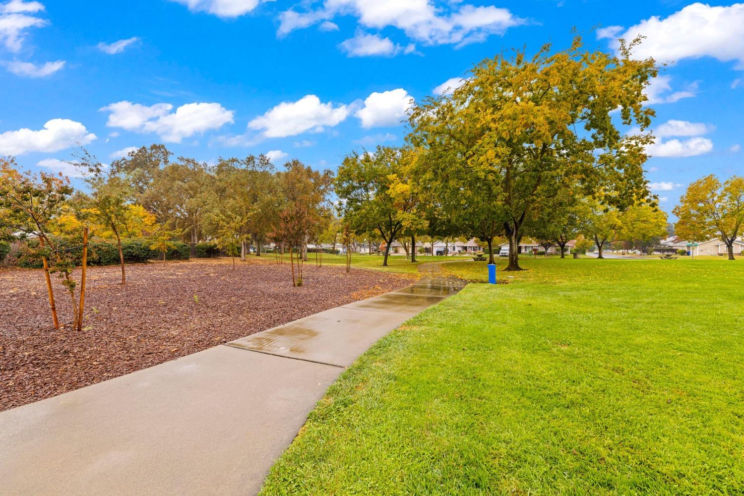 Detail Gallery Image 69 of 69 For 9425 Newington Way, Elk Grove,  CA 95758 - 4 Beds | 2 Baths