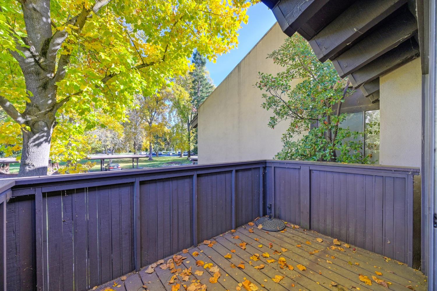 Detail Gallery Image 31 of 40 For 2241 Woodside Ln #11,  Sacramento,  CA 95825 - 1 Beds | 1 Baths