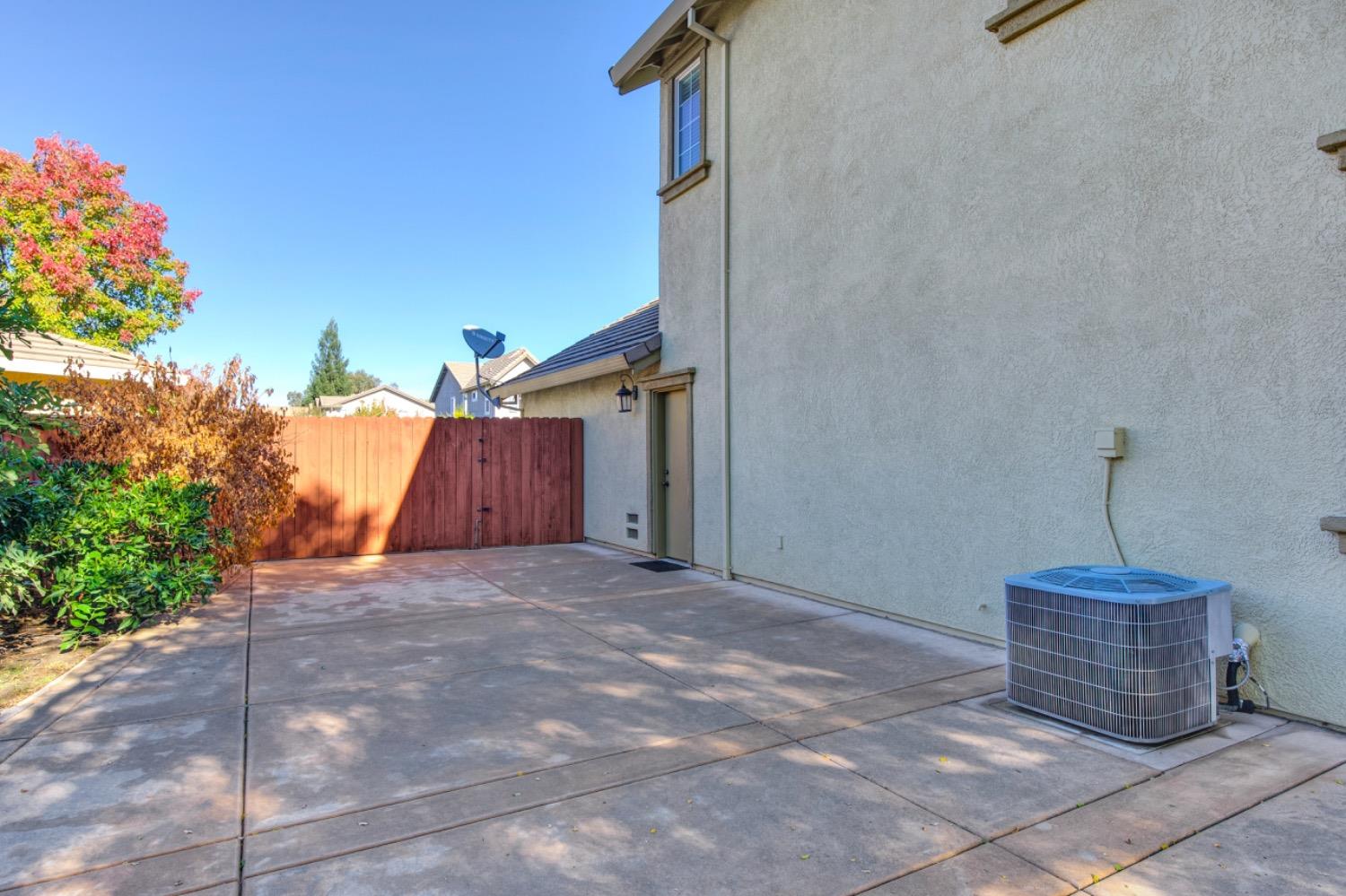 Detail Gallery Image 46 of 61 For 6533 Thalia Way, Citrus Heights,  CA 95621 - 4 Beds | 2/1 Baths