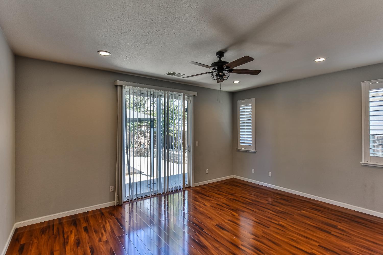 Detail Gallery Image 55 of 76 For 9781 Fall Valley Way, Sacramento,  CA 95829 - 4 Beds | 2/1 Baths