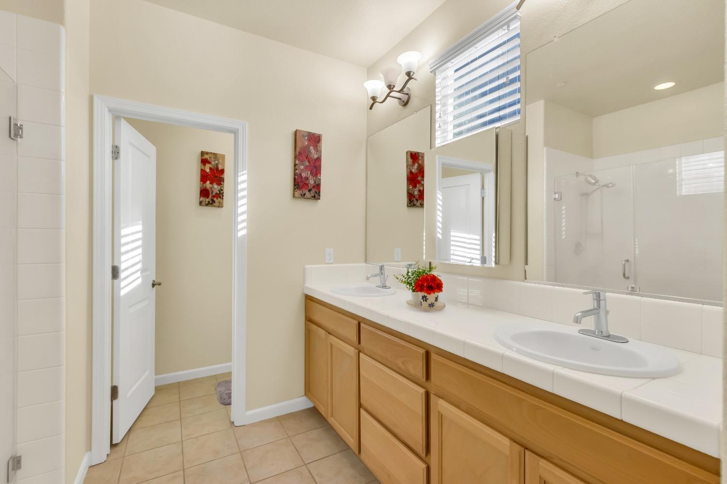 Detail Gallery Image 39 of 57 For 2481 Ben Ali Way, Sacramento,  CA 95815 - 4 Beds | 2/1 Baths