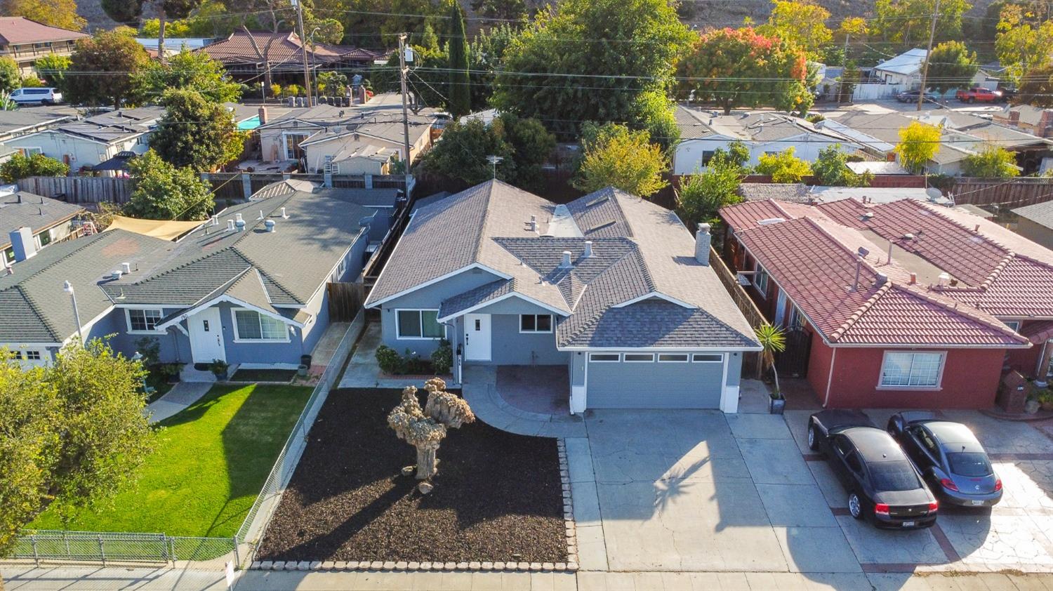 Detail Gallery Image 33 of 39 For 186 Santa Rosa Dr, San Jose,  CA 95111 - 3 Beds | 2 Baths