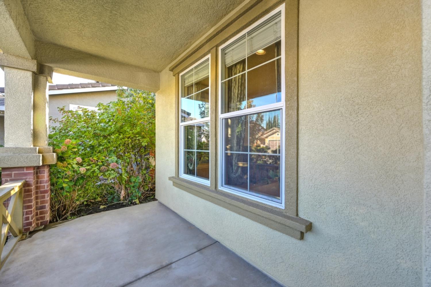 Detail Gallery Image 4 of 61 For 6533 Thalia Way, Citrus Heights,  CA 95621 - 4 Beds | 2/1 Baths