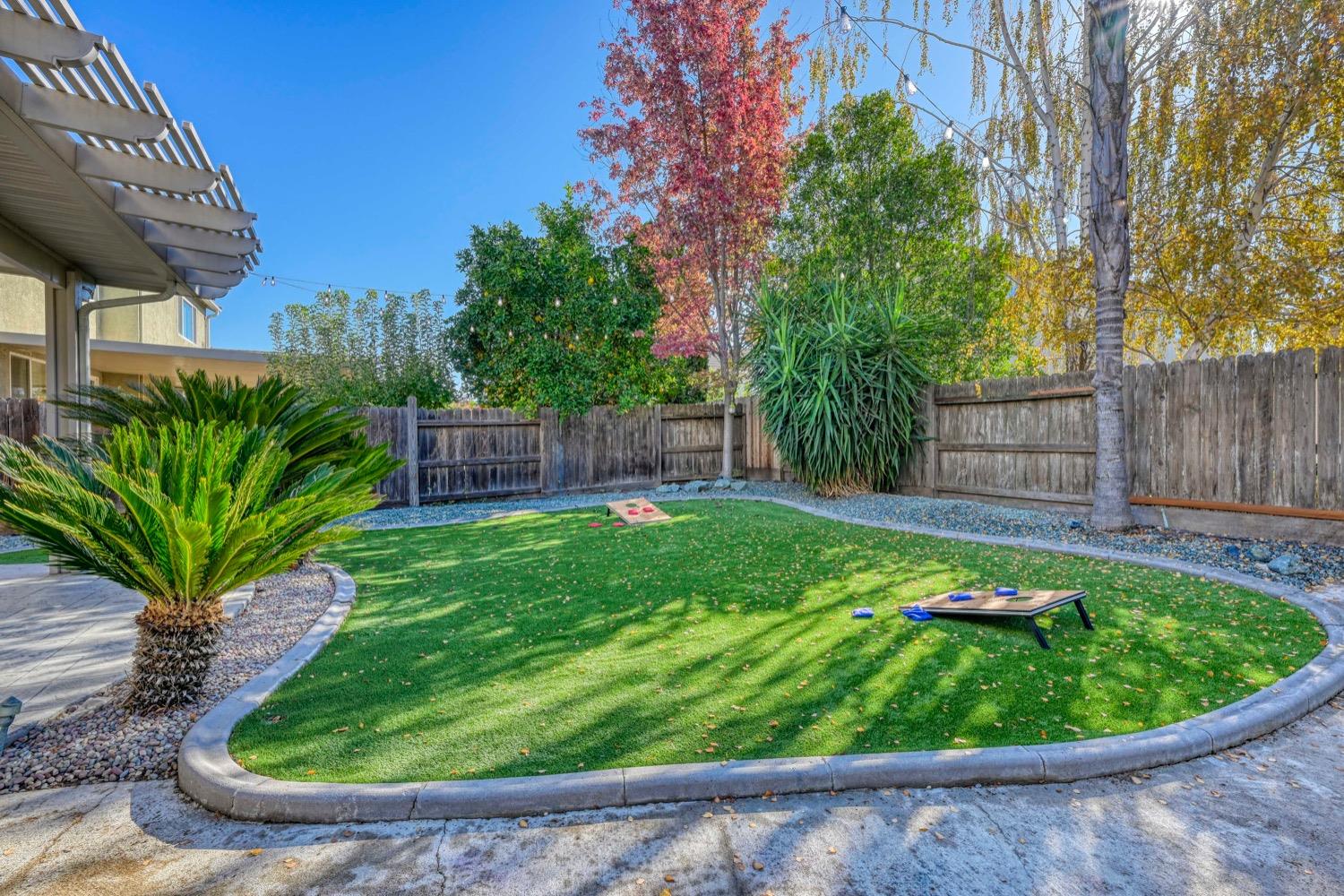 Detail Gallery Image 31 of 56 For 3725 Fraser Isl Rd, West Sacramento,  CA 95691 - 3 Beds | 2/1 Baths