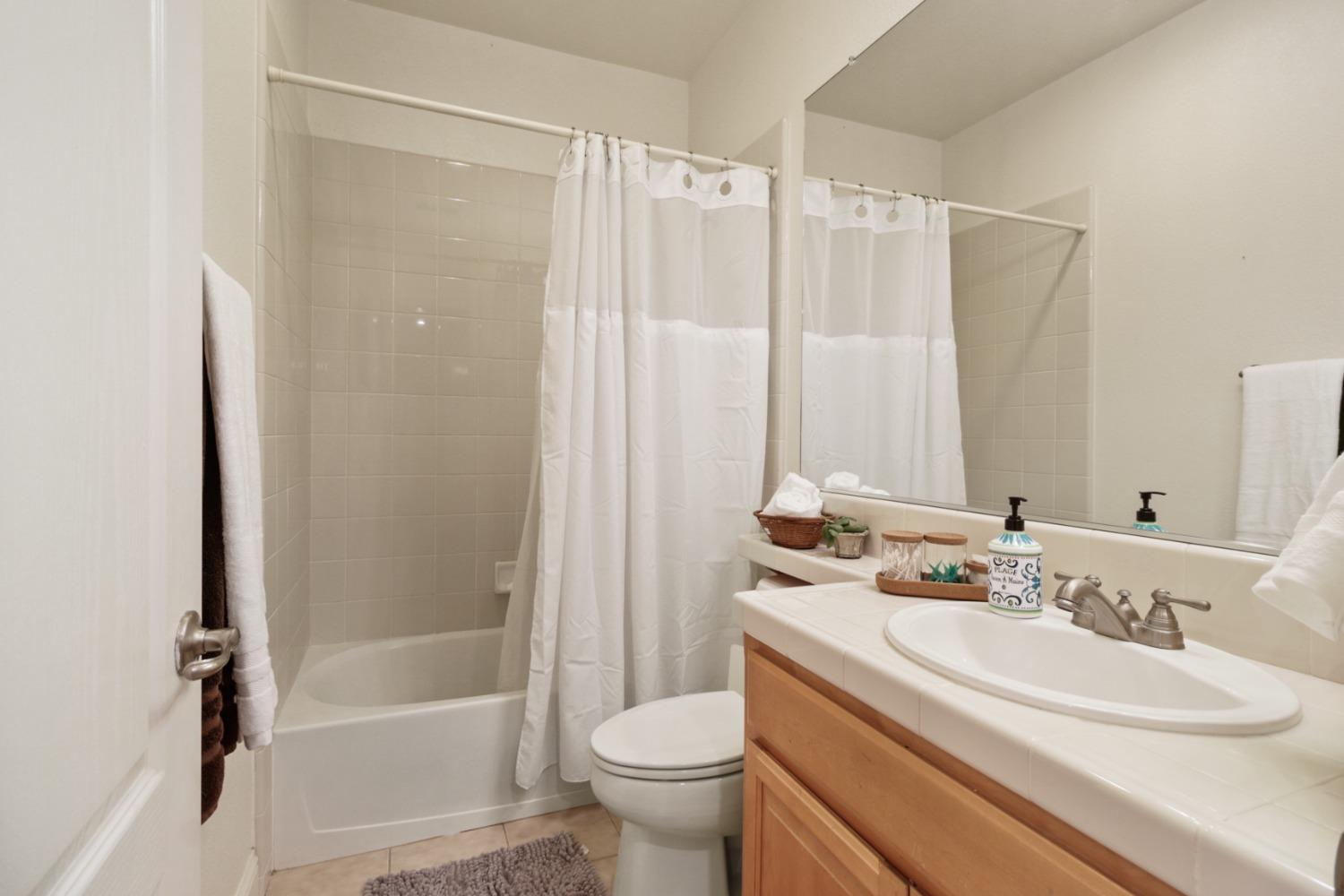 Detail Gallery Image 31 of 49 For 11882 Cobble Brook Dr, Rancho Cordova,  CA 95742 - 5 Beds | 4/1 Baths