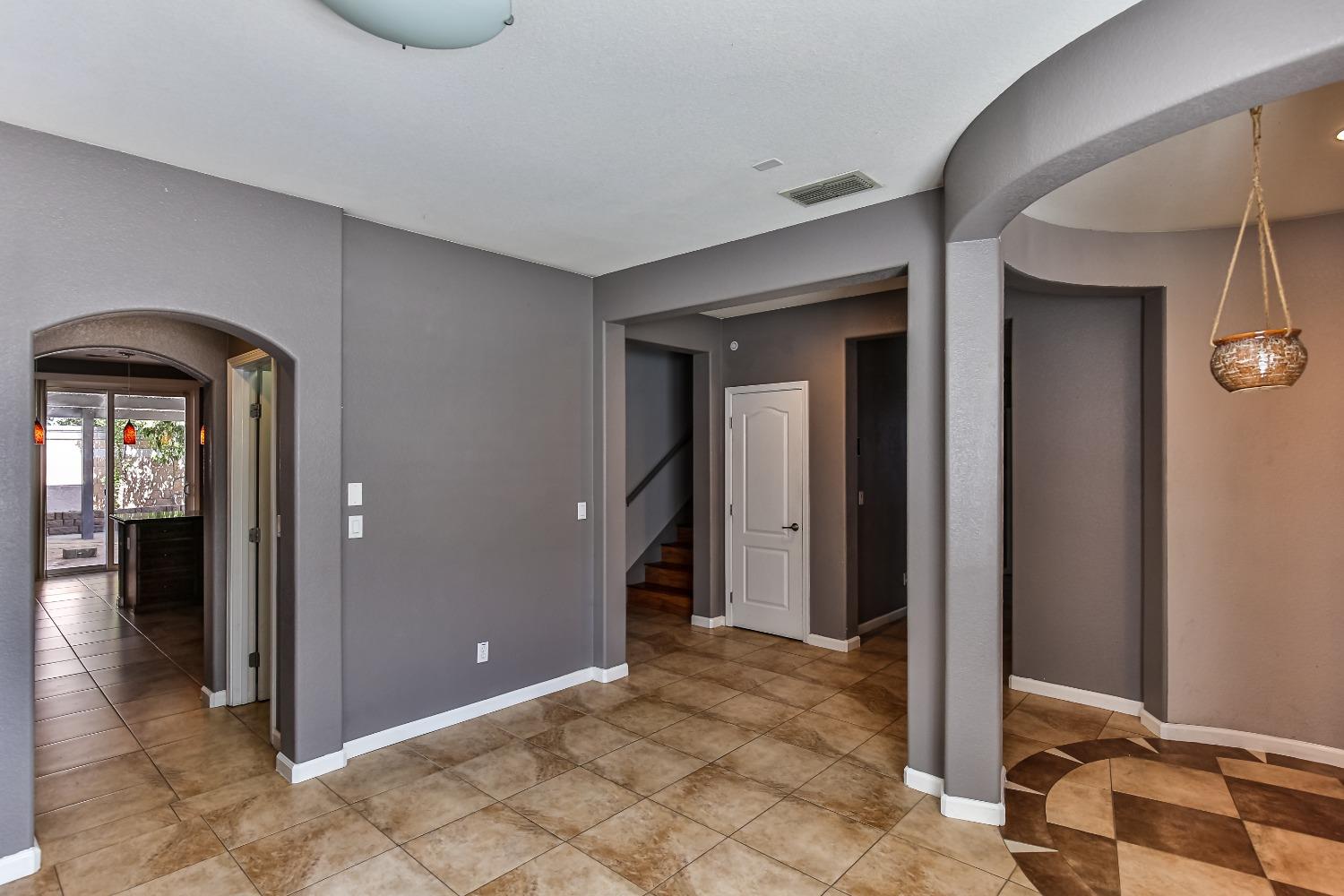 Detail Gallery Image 72 of 76 For 9781 Fall Valley Way, Sacramento,  CA 95829 - 4 Beds | 2/1 Baths