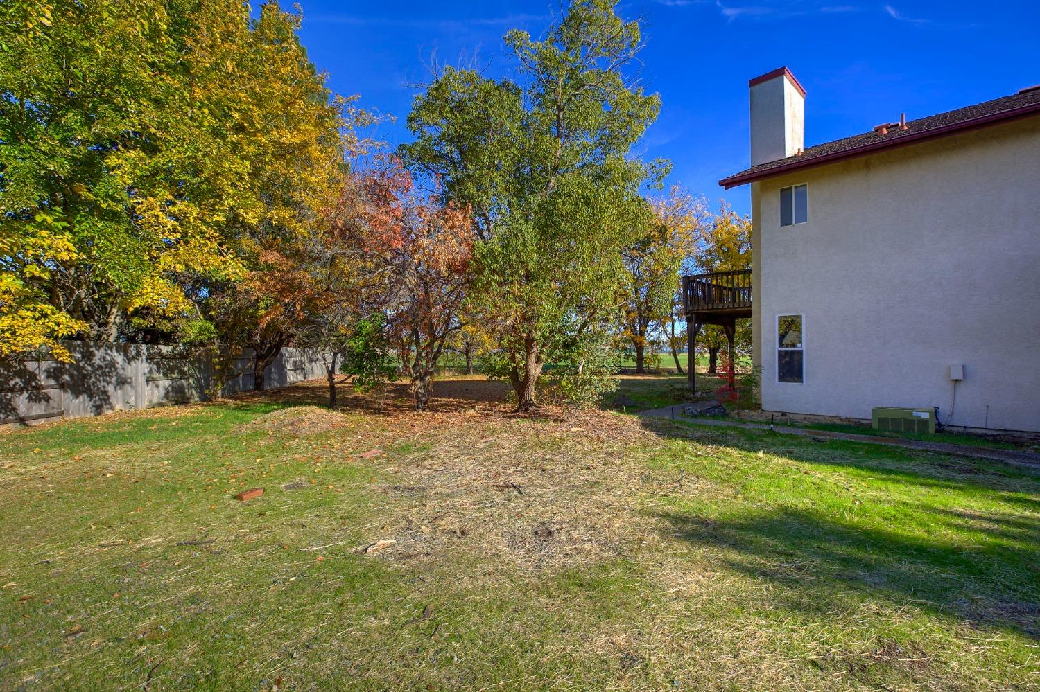 Detail Gallery Image 34 of 42 For 645 Amber Ct, Roseville,  CA 95678 - 4 Beds | 2/1 Baths