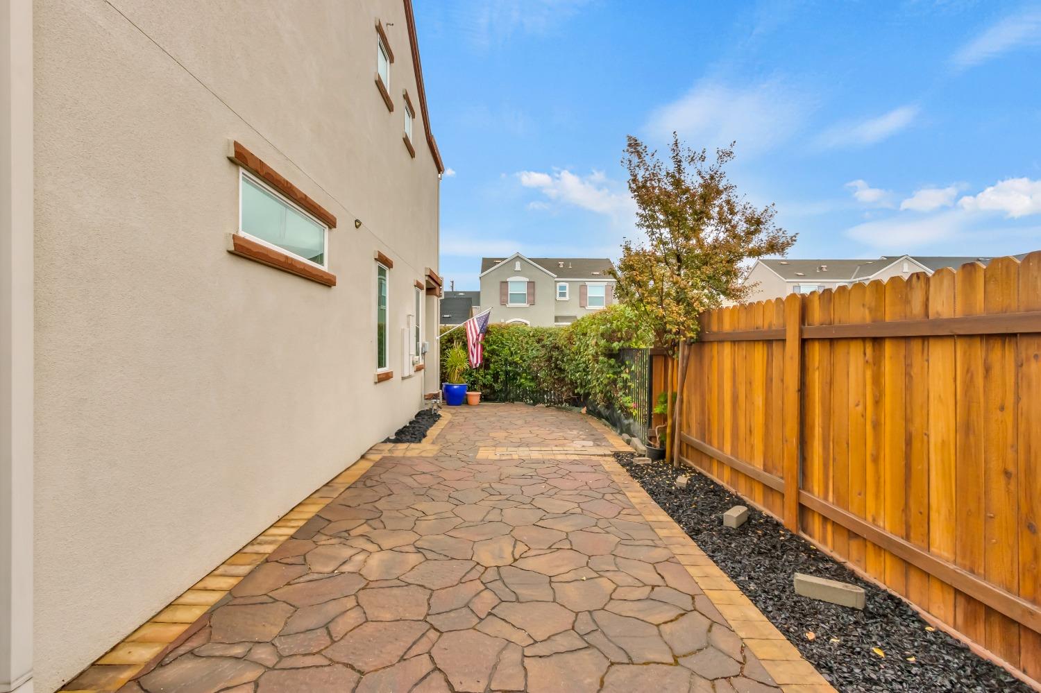 Detail Gallery Image 46 of 57 For 2481 Ben Ali Way, Sacramento,  CA 95815 - 4 Beds | 2/1 Baths