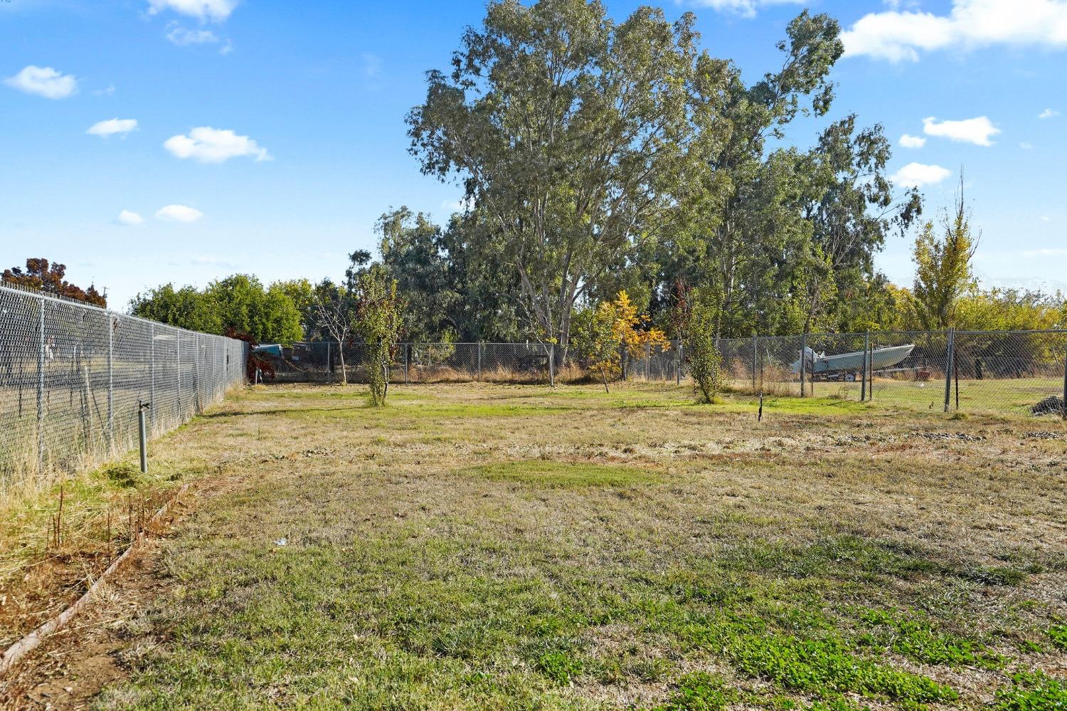 Detail Gallery Image 28 of 37 For 4083 Mary Ave, Olivehurst,  CA 95961 - 3 Beds | 2 Baths