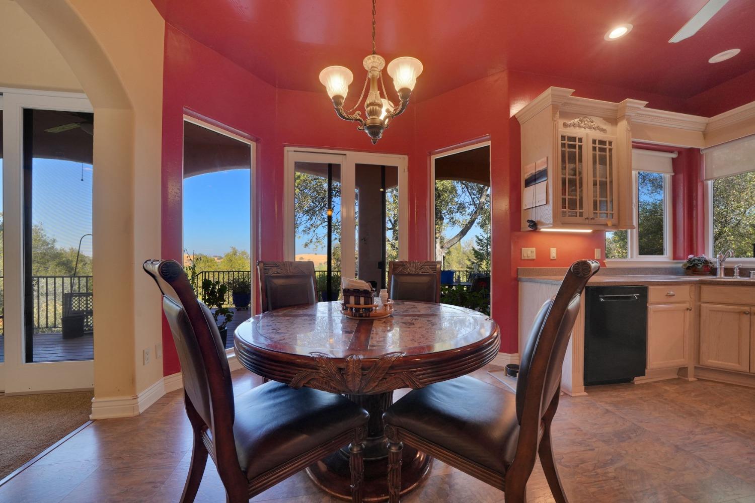 Detail Gallery Image 15 of 66 For 125 Raylan Dr, Sutter Creek,  CA 95685 - 3 Beds | 2/1 Baths