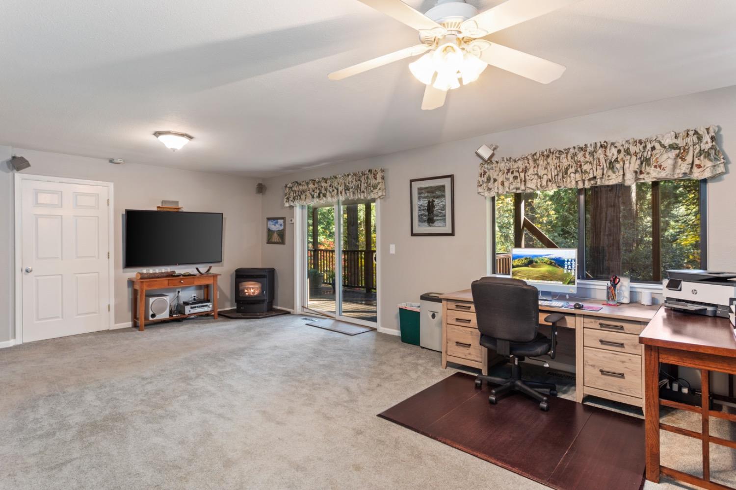 Detail Gallery Image 16 of 24 For 3238 Gold Ridge Trl, Pollock Pines,  CA 95726 - 3 Beds | 2/1 Baths