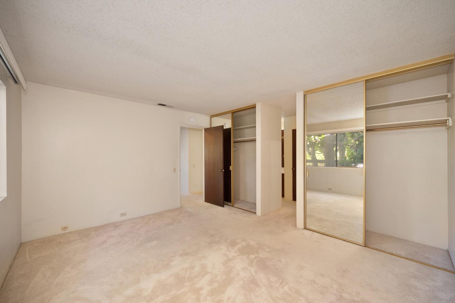 Detail Gallery Image 27 of 40 For 2241 Woodside Ln #11,  Sacramento,  CA 95825 - 1 Beds | 1 Baths